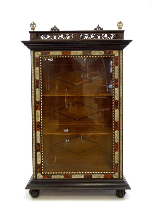 Vetrina inglese in legno