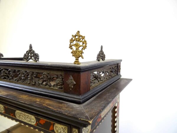 Vetrina inglese in legno - immagine 3