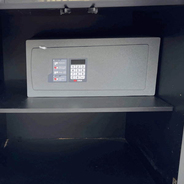 CEO "Cube Cabinet" per Poltrona Frau, Italia, 2008 - immagine 15