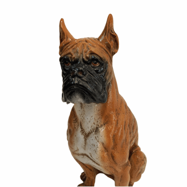 Cane di razza Boxer in maiolica - immagine 3